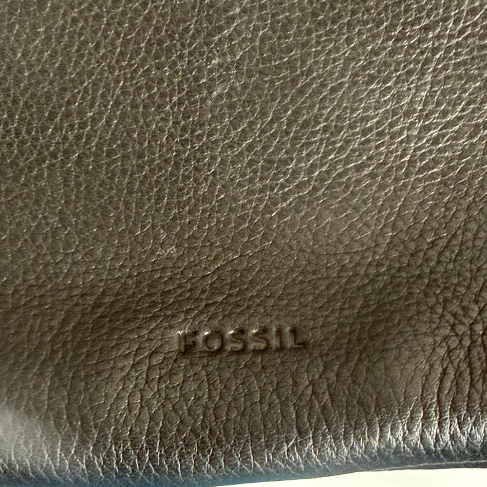 Fossil Leather Crossbody Satchel with Brown Handles - Picture 5 of 12